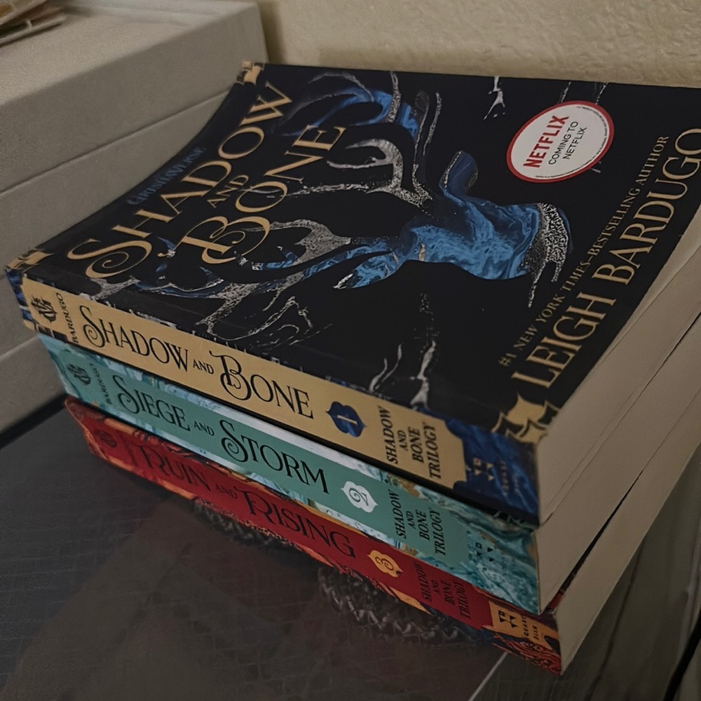 Shadow and Bone Book Trilogy Set